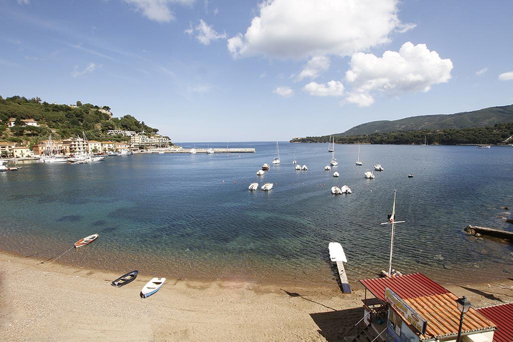 Hotel L'Approdo Порто-Аццурро Номер фото
