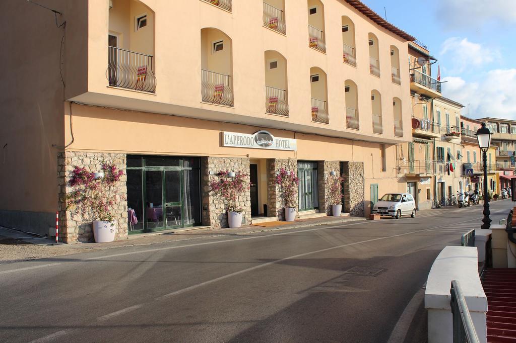 Hotel L'Approdo Порто-Аццурро Екстер'єр фото